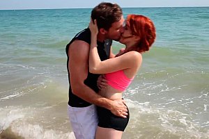 娇小18狂抽内射