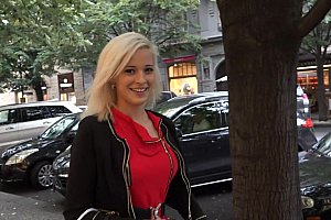 蝴蝶忍疯狂❌喷水自慰爽vk